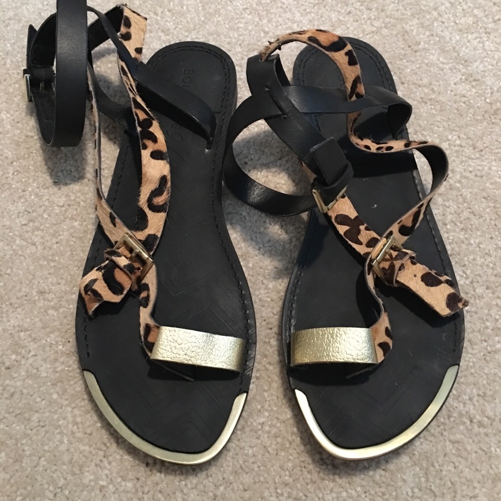 NWOB Leopard print Boutique 9 sandals